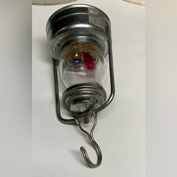 Mid Century Vintage Patented Metal Battery Operated Japanese Skater's Lamp - Picture 12 of 16